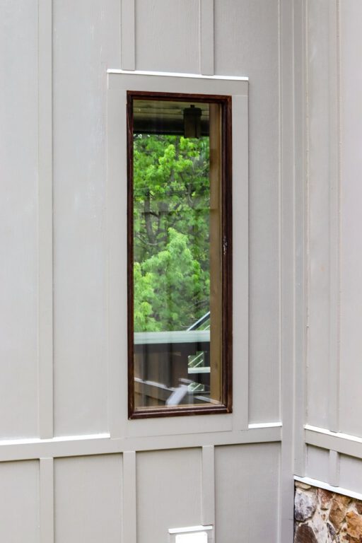 Side window up close Southern Trace Builders