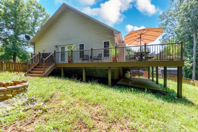 deck construction in Goodview VA near Roanoke - custom porch